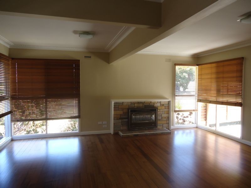 6 Omega Crescent, Warrnambool VIC 3280