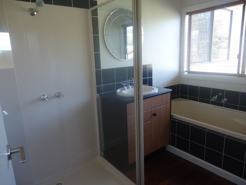 6 Alice Street, Allansford VIC 3277