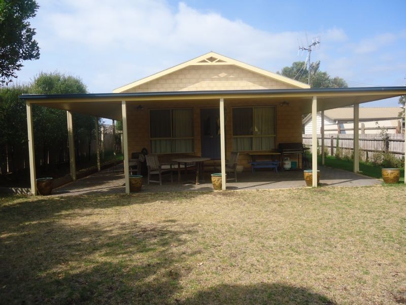 12 Elizabeth Street, Port Fairy VIC 3284