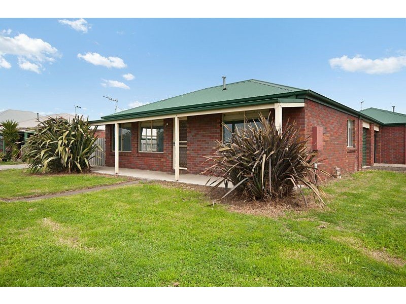 2/33-35 Powling Street, Port Fairy VIC 3284
