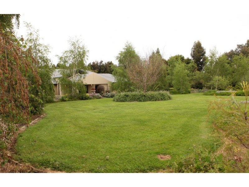 27 Bridge Road, Bushfield VIC 3281