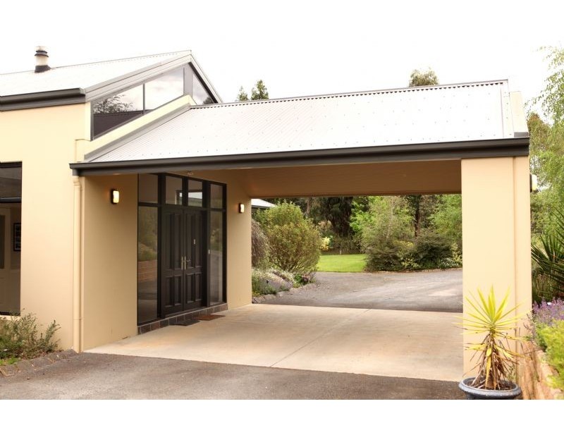 27 Bridge Road, Bushfield VIC 3281