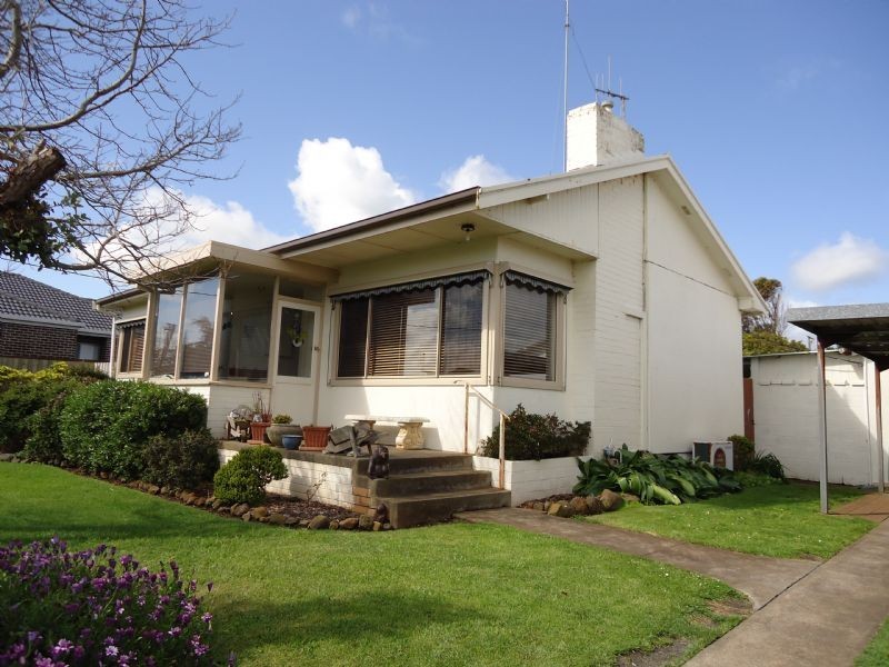 28 The Esplanade, Dennington VIC 3280