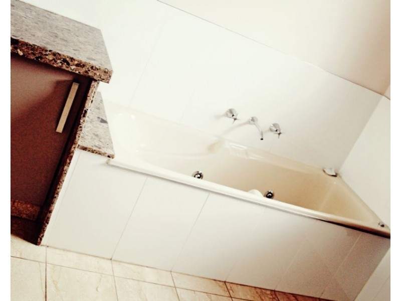 2/4 Wicking Place, Warrnambool VIC 3280