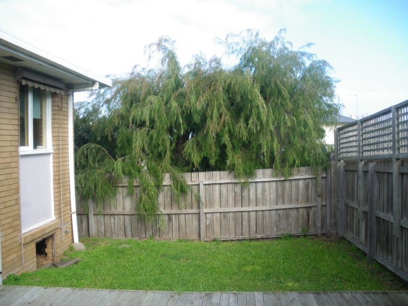 2/1 Worland Grove, Warrnambool VIC 3280