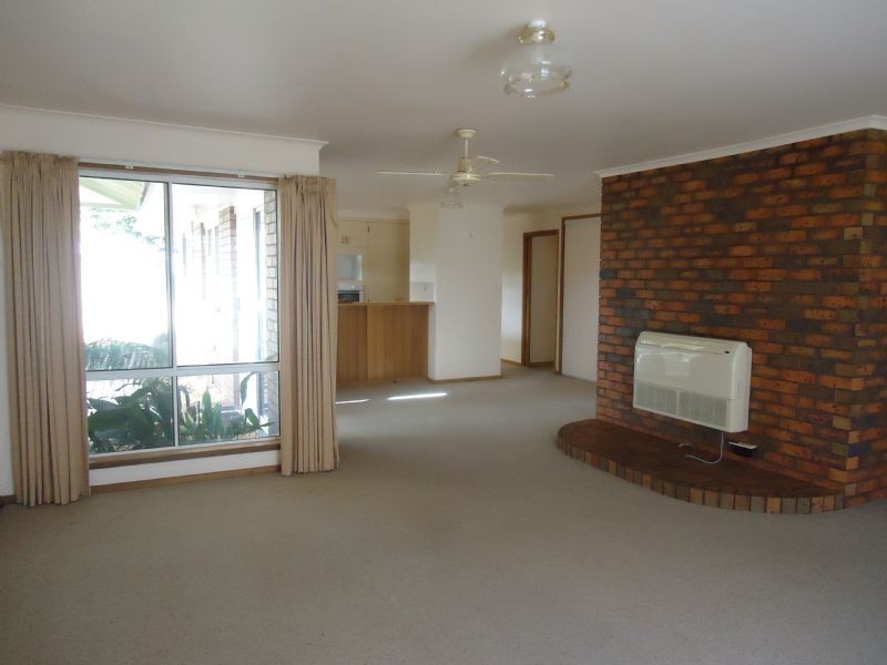 13 Leura Street, Camperdown VIC 3260