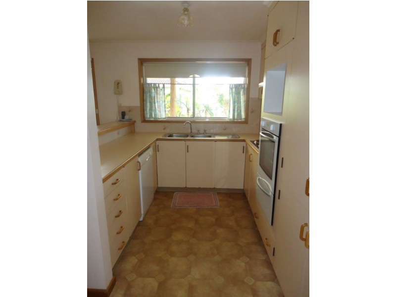 13 Leura Street, Camperdown VIC 3260