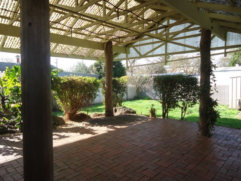 13 Leura Street, Camperdown VIC 3260