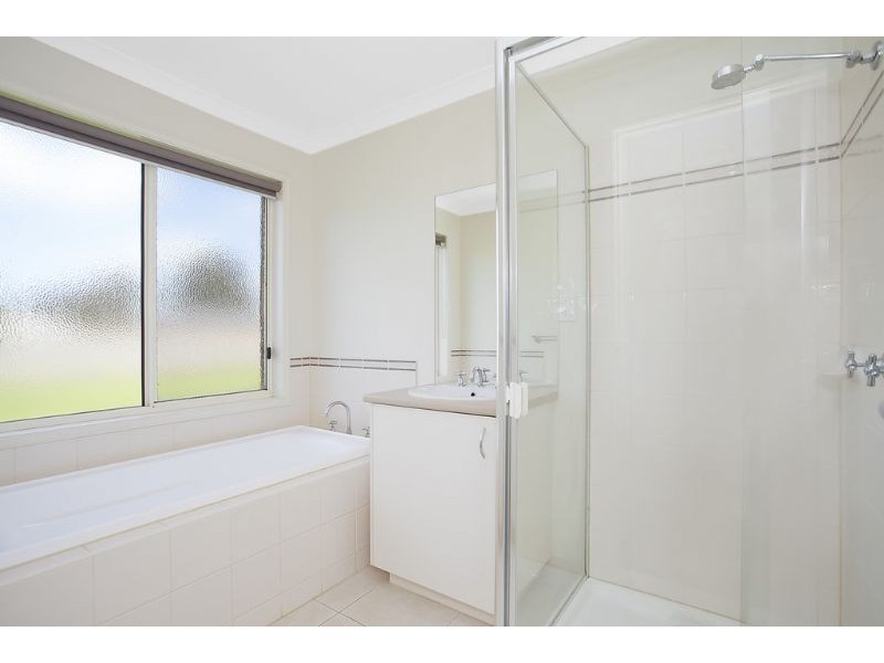 2 Gibson Court, Koroit VIC 3282
