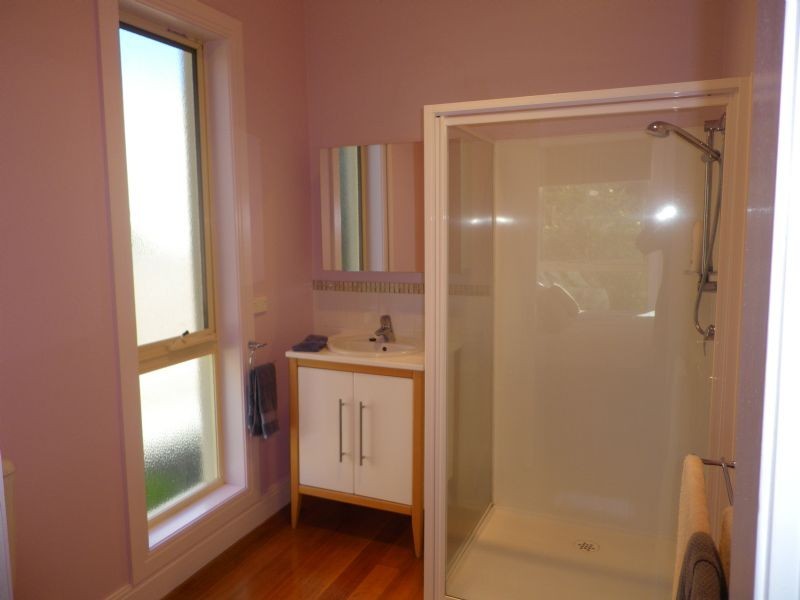 7 Birdwood Avenue, Warrnambool VIC 3280