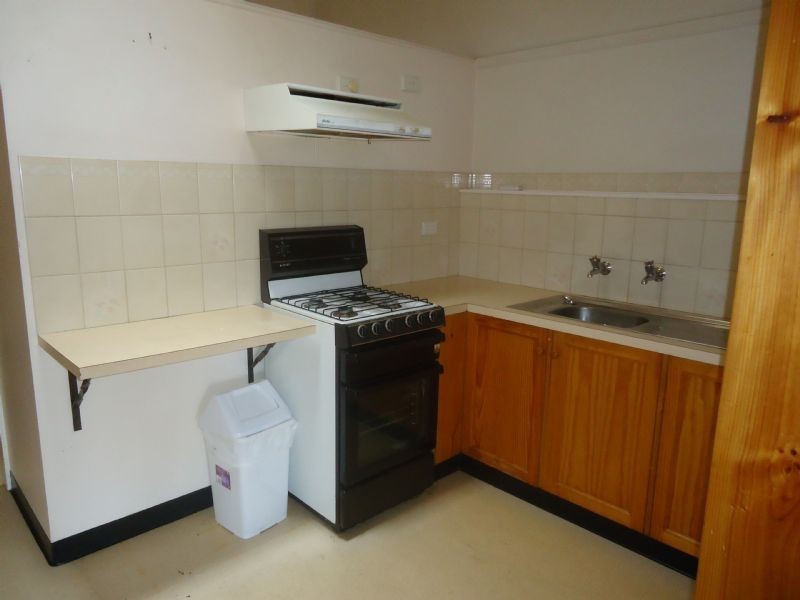 Upstairs/105E Liebig Street, Warrnambool VIC 3280