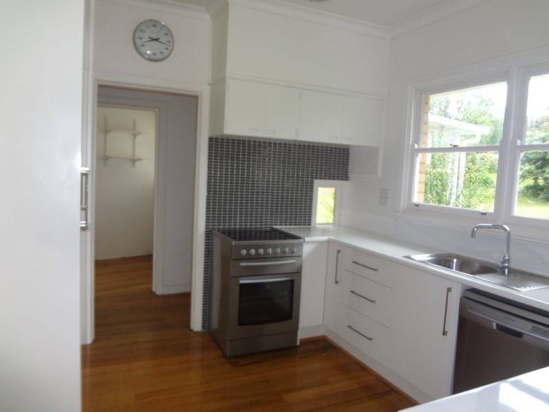 11 Wildwood Cres, Warrnambool VIC 3280
