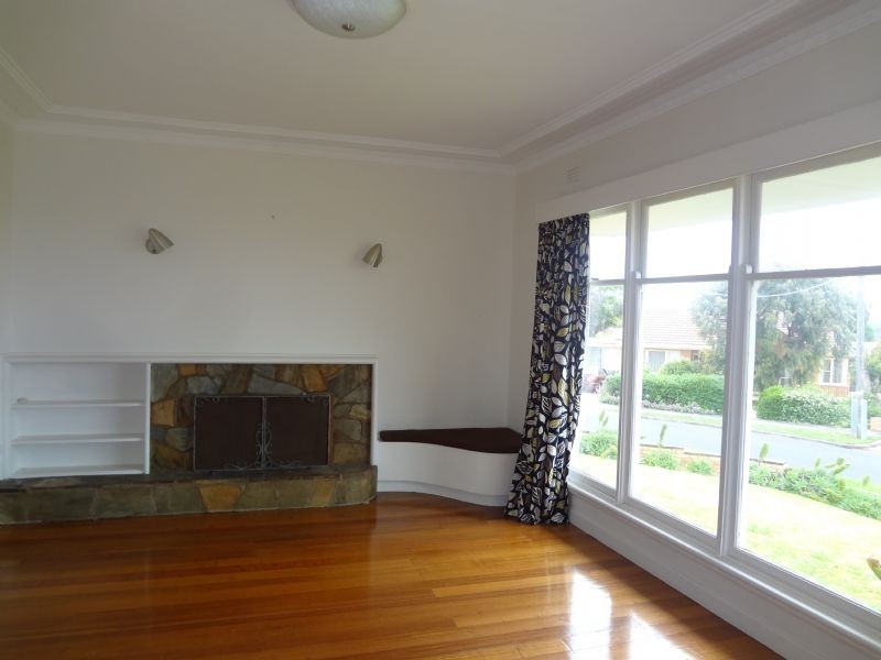 11 Wildwood Cres, Warrnambool VIC 3280