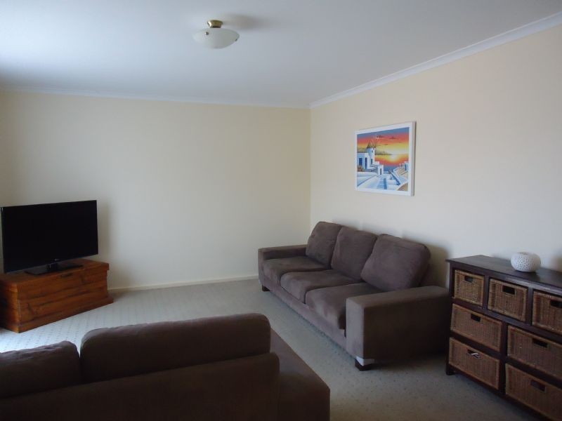 2/13 Golden Springs Court, Warrnambool VIC 3280