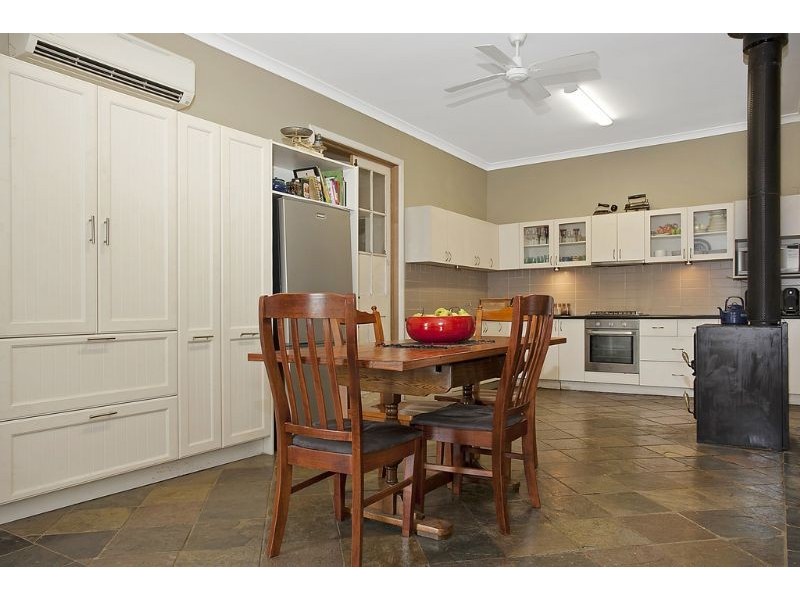 1431 Hamilton  Highway, Hexham VIC 3273