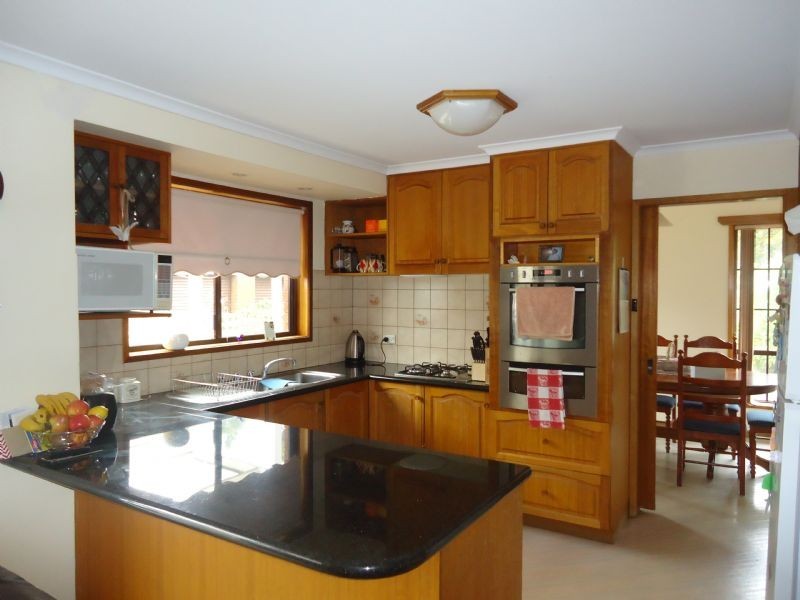 87 Albert Road, Port Fairy VIC 3284