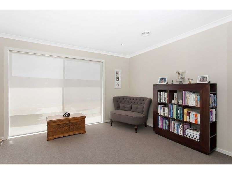 9 Napthine Terrace, Warrnambool VIC 3280