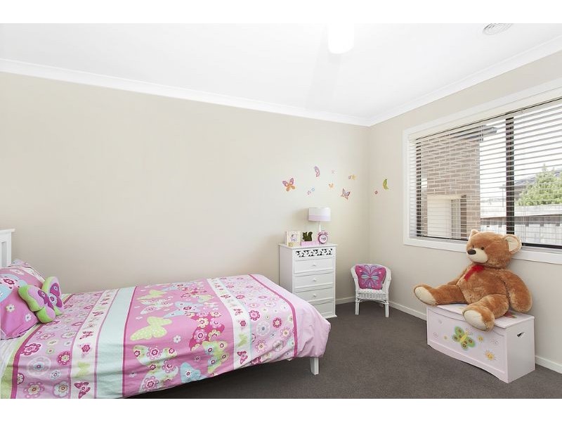 9 Napthine Terrace, Warrnambool VIC 3280
