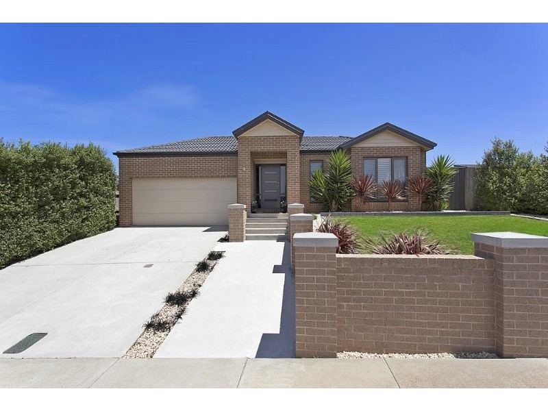 9 Napthine Terrace, Warrnambool VIC 3280