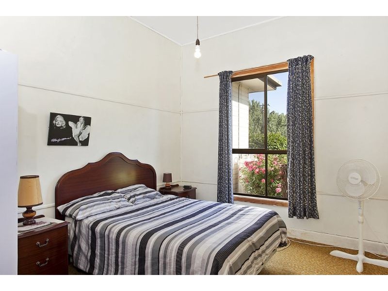 18 Thompson Street, Terang VIC 3264