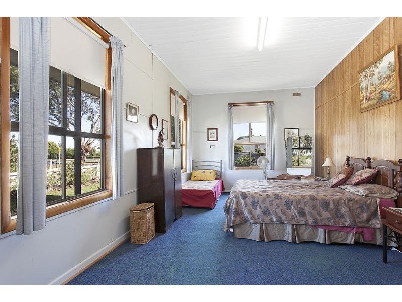 18 Thompson Street, Terang VIC 3264