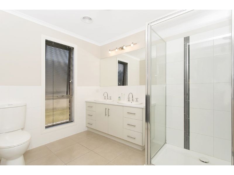 5 Darwinia Street, Dennington VIC 3280