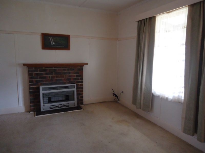74 Walker Street, Cobden VIC 3266