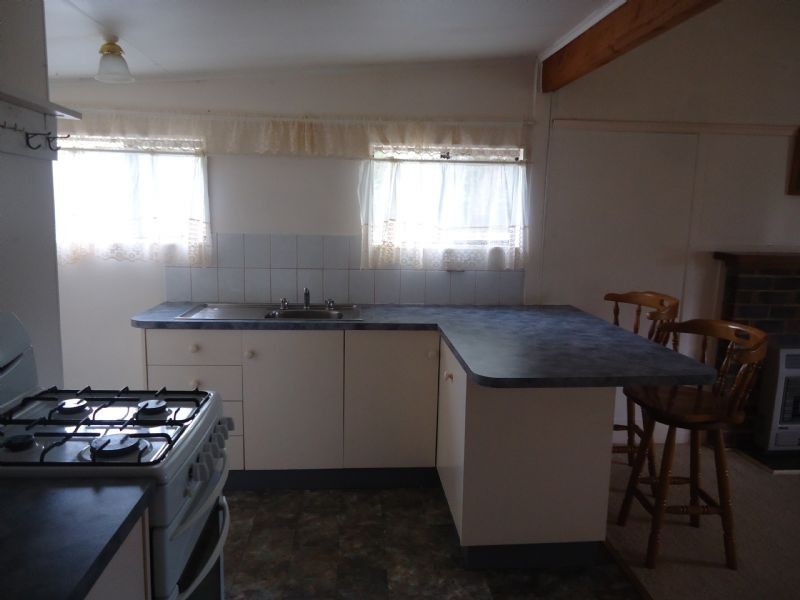 74 Walker Street, Cobden VIC 3266
