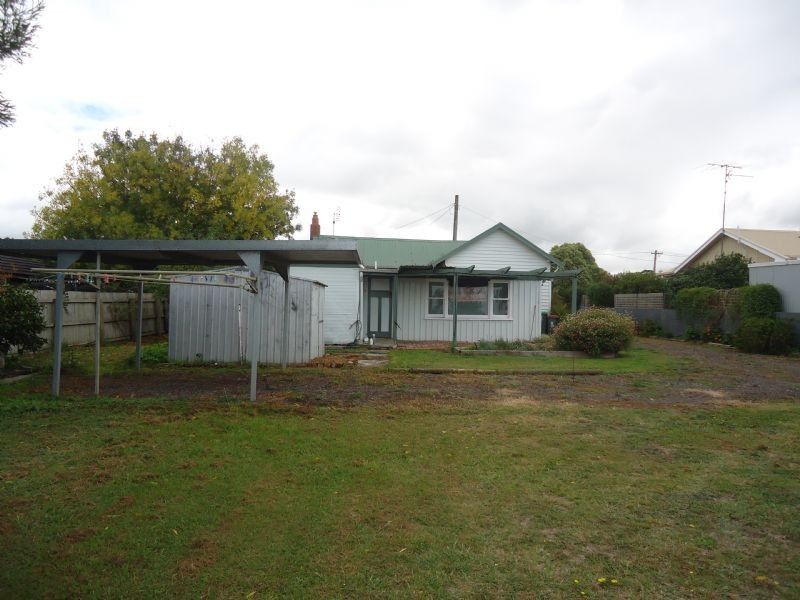 74 Walker Street, Cobden VIC 3266