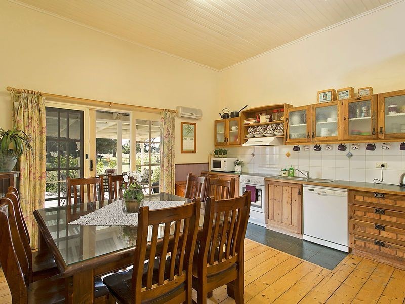 1633 Warrnambool – Caramut Road – Winslow 3281, Warrnambool VIC 3280