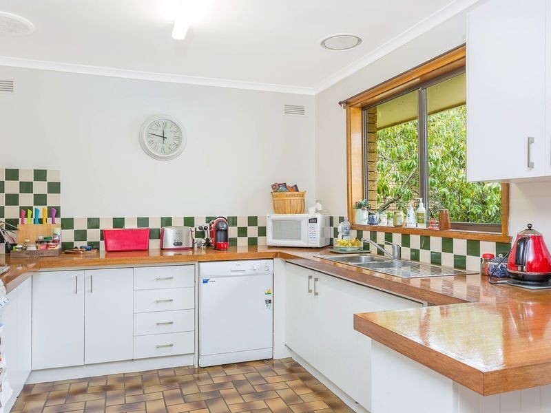 21 Panorama Avenue, Warrnambool VIC 3280