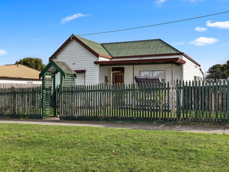 231 Russell Street, Dennington VIC 3280