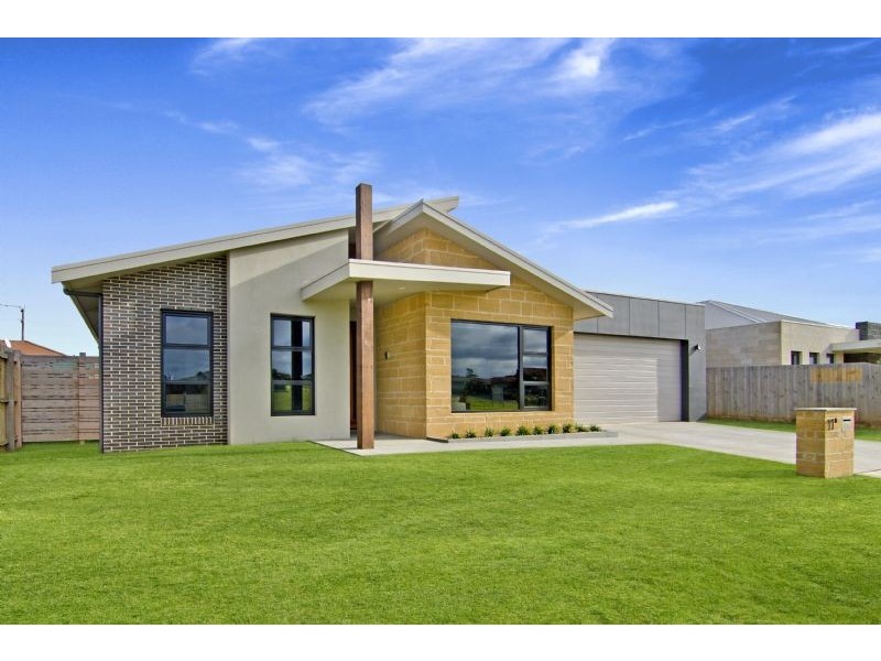 11 Spring Garden Drive, Warrnambool VIC 3280