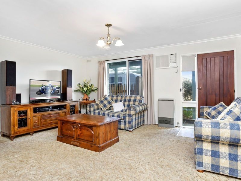 2 Glenview Drive, Warrnambool VIC 3280