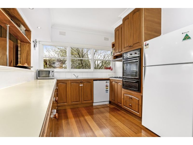 16 Wildwood Crescent, Warrnambool VIC 3280