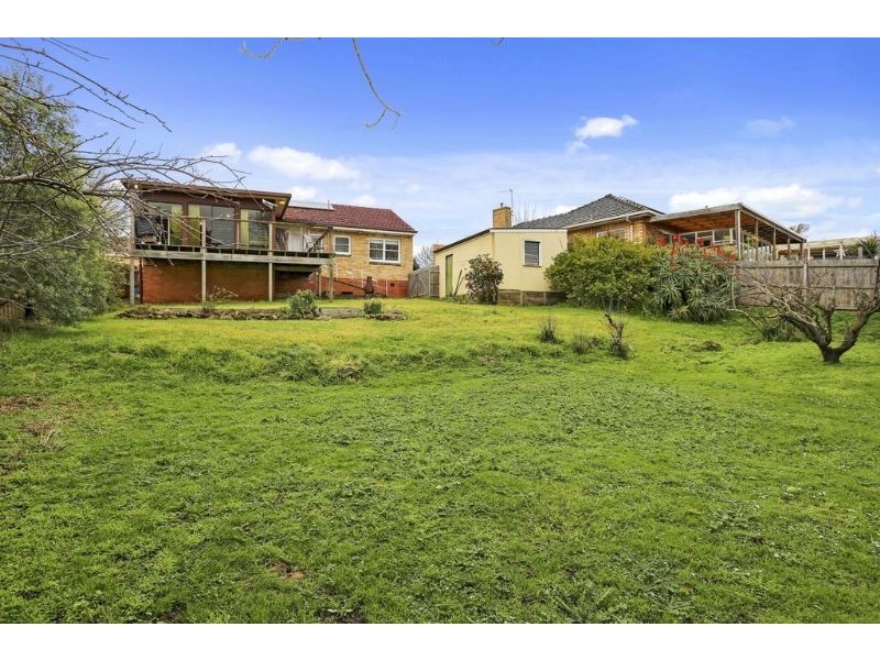 16 Wildwood Crescent, Warrnambool VIC 3280