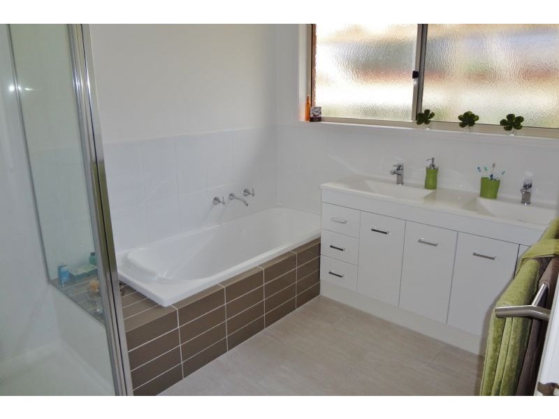 13 Dobson Way, Warrnambool VIC 3280