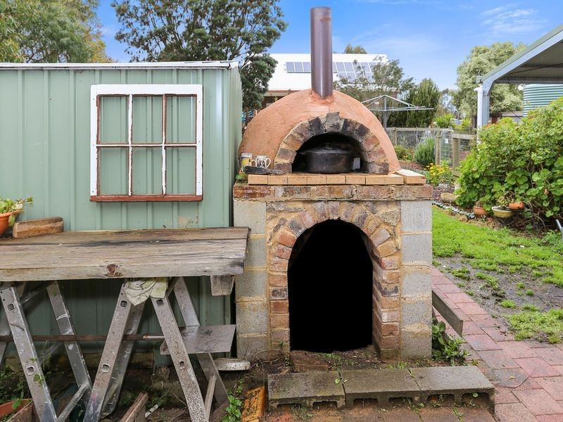 18 Manifold Street, Woolsthorpe VIC 3276