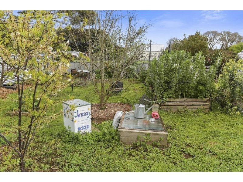 18 Manifold Street, Woolsthorpe VIC 3276