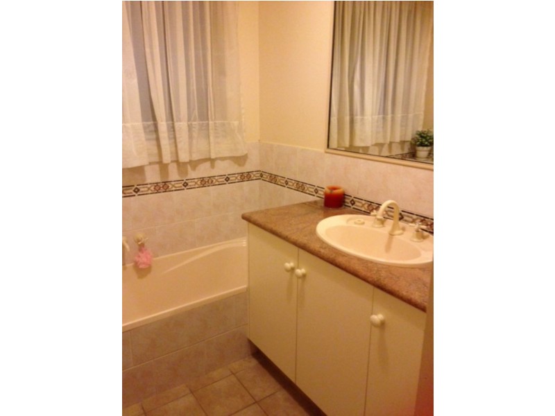 2/18 Lipook Court, Warrnambool VIC 3280