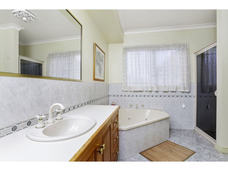 15 Steeple Court, Warrnambool VIC 3280