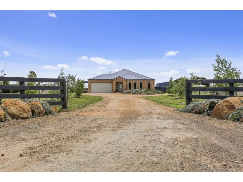 15 O’Keefes Road, Winslow VIC 3281
