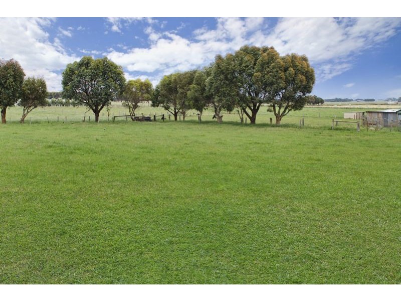 27 Stauntons Lane, Koroit VIC 3282