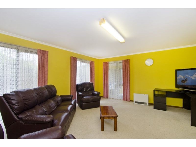 27 Stauntons Lane, Koroit VIC 3282