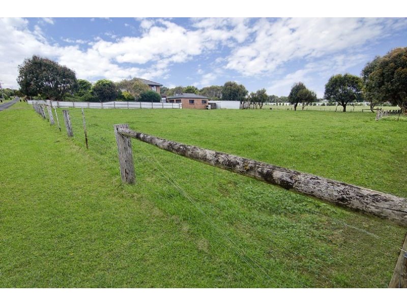 27 Stauntons Lane, Koroit VIC 3282