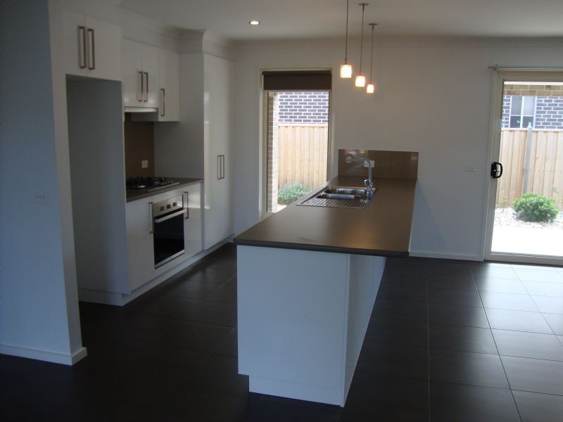48 Dennington Rise, Warrnambool VIC 3280