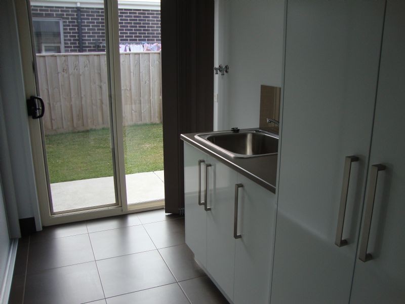 48 Dennington Rise, Warrnambool VIC 3280