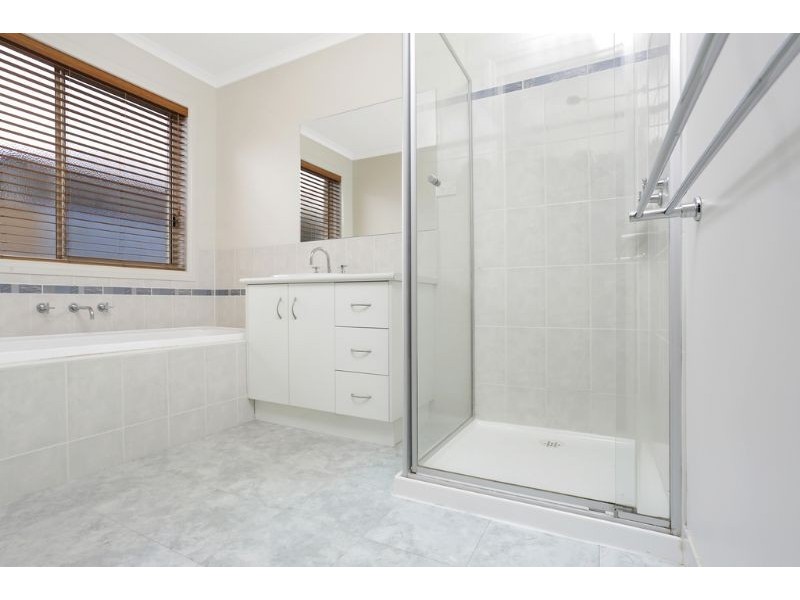 4 Dunroe Court, Warrnambool VIC 3280