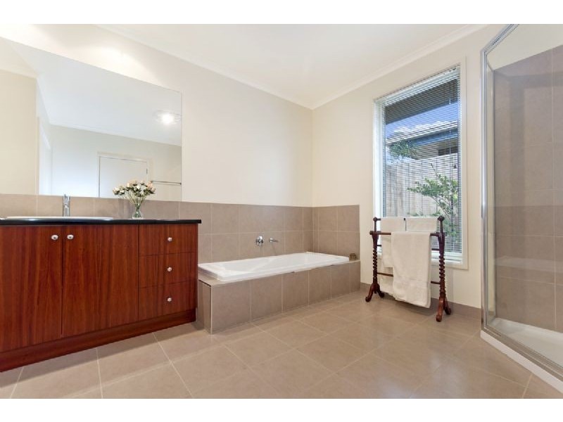 22 Riverview Terrace, Warrnambool VIC 3280