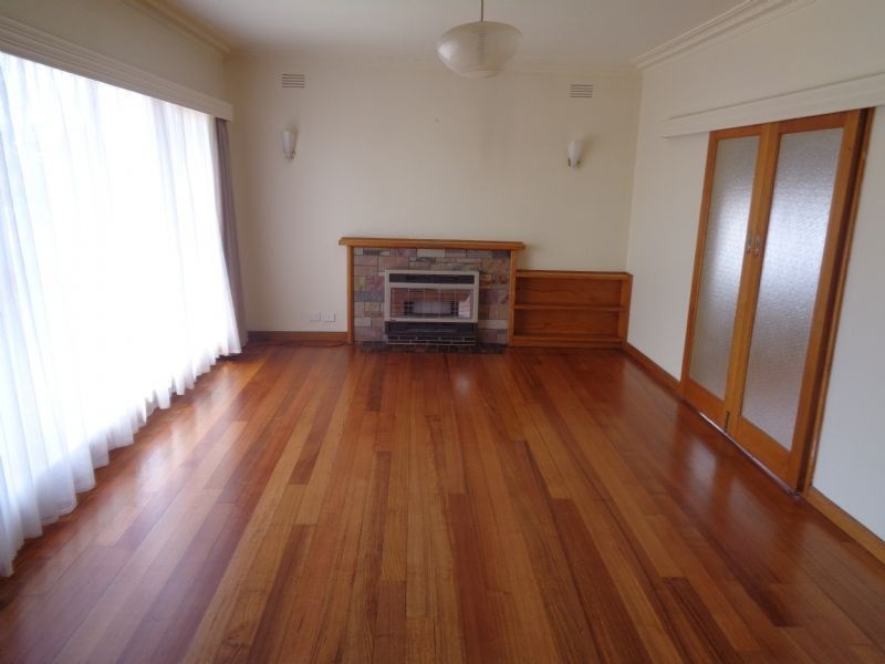 11 Hopkins Road, Warrnambool VIC 3280